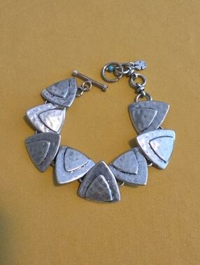 Lucky Brand Arrow-Link Bracelet - Fun & Funky!